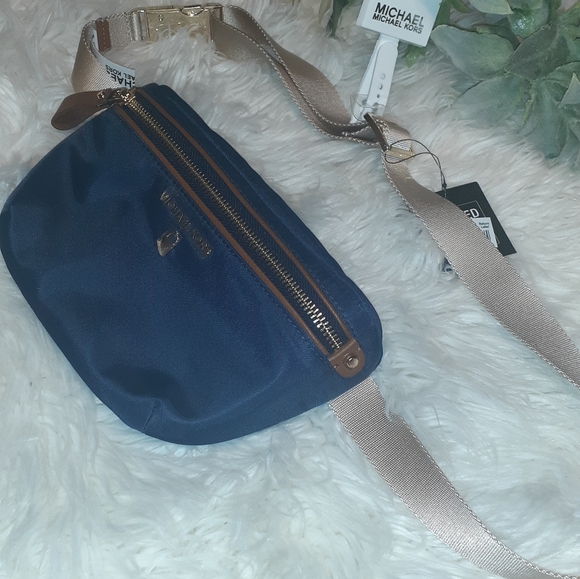 Michael Kors Nylon Belt - Picture 6 of 9